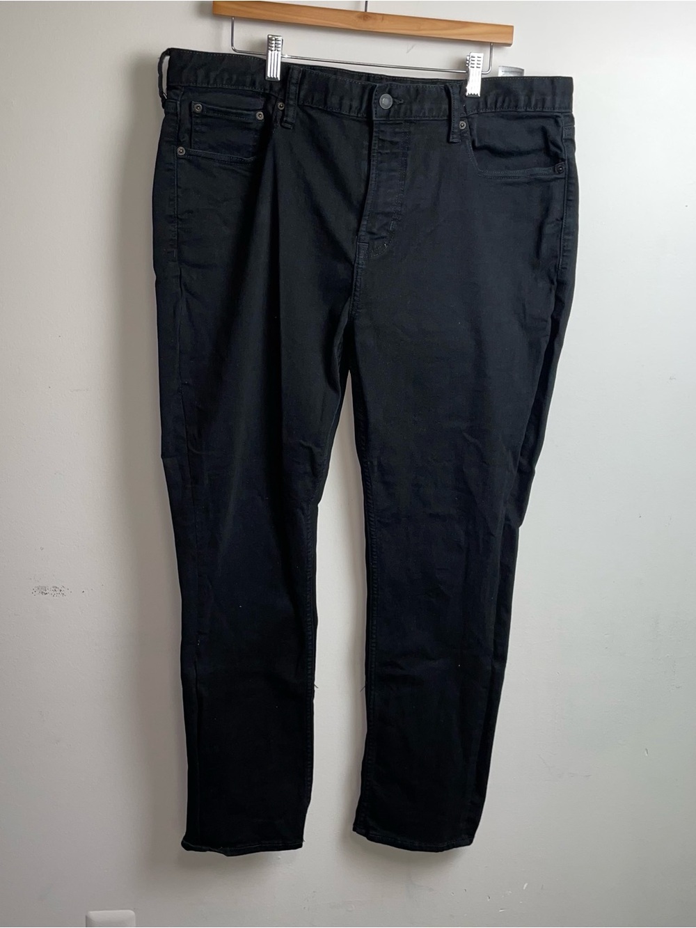 Old Navy Black Skinny Jeans — Clean Minimalist Style 38x30